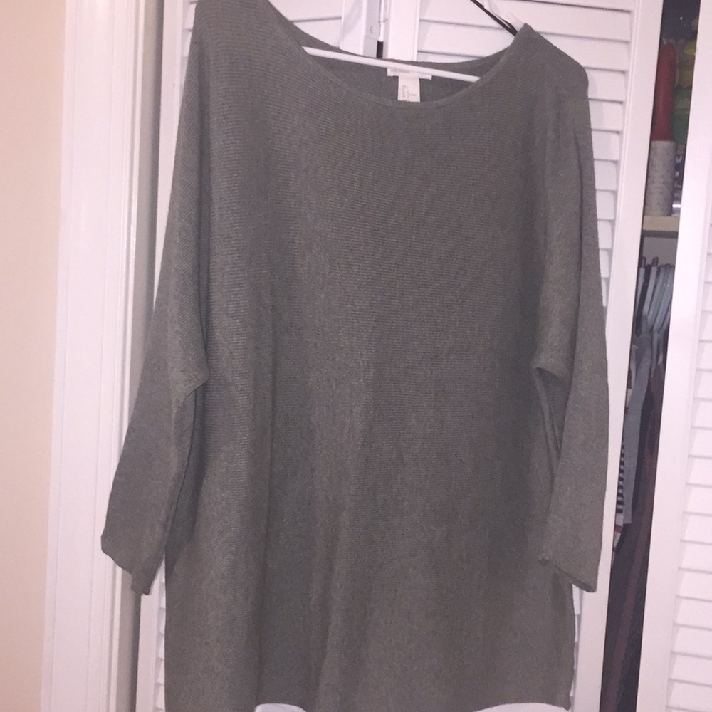H and M gray basic sweater